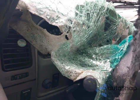 2001 Toyota 4Runner Sr5 V6 from USA, damaged, VIN JT3HN86R010356902